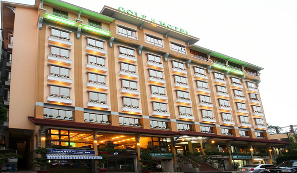 GOLF III HOTEL